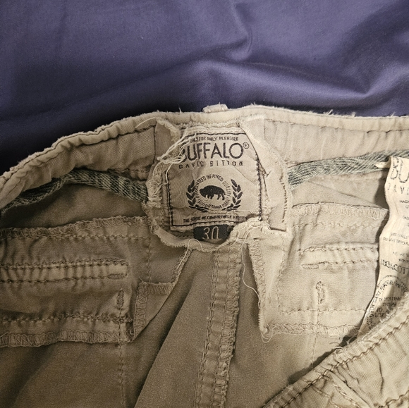 Buffalo David Bittin  Mens Cargo Shorts Size 30 Green Military Tan - Picture 7 of 7